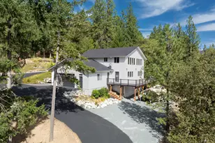 530 Greens Creek Rd, Grants Pass, OR 97527 - Photo 1