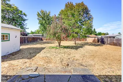 520 Elm Way, Eagle Point, OR 97524 - Photo 17