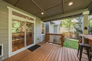1847 NE Ellamae Pl, Bend, OR 97701 - Photo 41