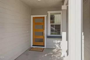 1847 NE Ellamae Pl, Bend, OR 97701 - Photo 3