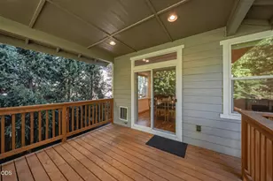 1847 NE Ellamae Pl, Bend, OR 97701 - Photo 17