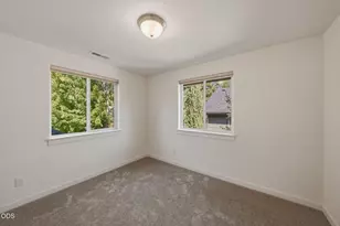 1847 NE Ellamae Pl, Bend, OR 97701 - Photo 31