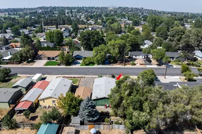 2808 SW 25th Street, Redmond, OR 97756 - Photo 47