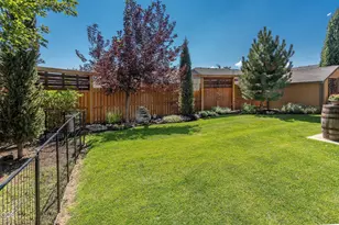 3434 NW Dogwood Ave, Redmond, OR 97756 - Photo 17