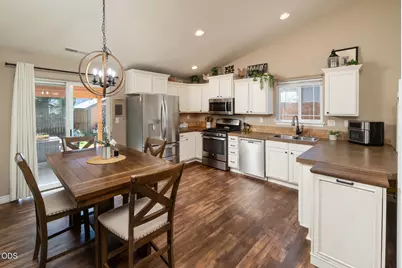 3434 NW Dogwood Avenue, Redmond, OR 97756 - Photo 7