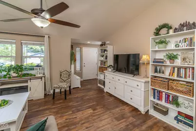 3434 NW Dogwood Avenue, Redmond, OR 97756 - Photo 5