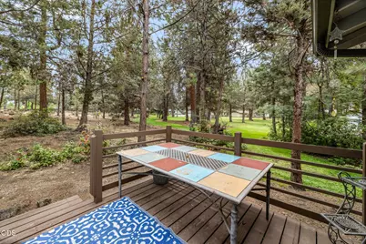 61510 Maid Marian, Bend, OR 97702 - Photo 9