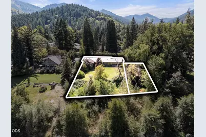 6460 Rogue River Highway, Grants Pass, OR 97527 - Photo 23