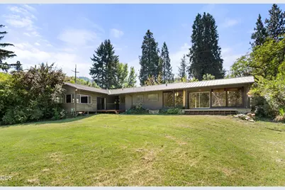 6460 Rogue River Highway, Grants Pass, OR 97527 - Photo 15