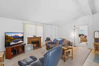 2330 SE Morningside Drive, Prineville, OR 97754 - Photo 3