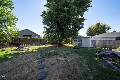 3360 Wellington Drive, Medford, OR 97504 - Photo 37