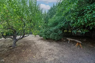 403 Black Tail Ln, Shady Cove, OR 97539 - Photo 33
