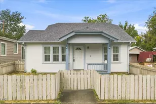 612 S Ivy St, Medford, OR 97501 - Photo 1