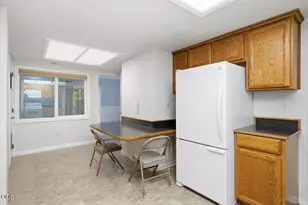612 S Ivy St, Medford, OR 97501 - Photo 7