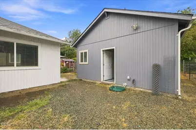 612 S Ivy Street, Medford, OR 97501 - Photo 17