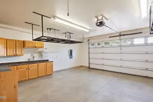 2238 NW Oak Ave, Redmond, OR 97756 - Photo 53