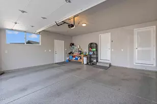2350 SW Indian Ave, Redmond, OR 97756 - Photo 29