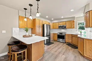 3840 SW Summit Ave, Redmond, OR 97756 - Photo 13