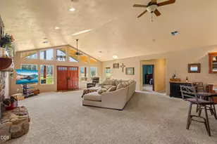 448 Ferry Rd, Grants Pass, OR 97526 - Photo 9
