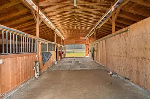 448 Ferry Rd, Grants Pass, OR 97526 - Photo 47