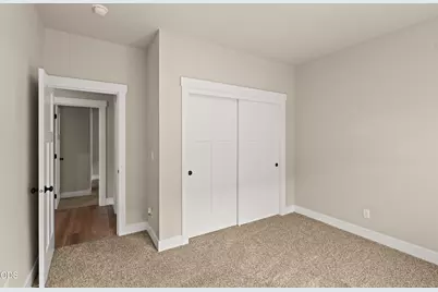 305 Moody Lane, Medford, OR 97501 - Photo 25
