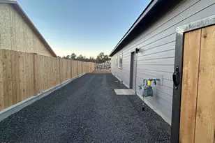 3909 SW Antelope Way, Redmond, OR 97756 - Photo 21