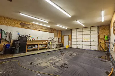 102 S Caves Avenue, Cave Junction, OR 97523 - Photo 15