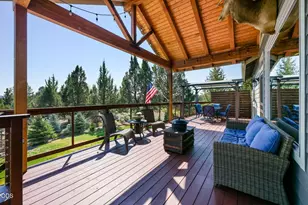 1890 Murrelet Dr, Redmond, OR 97756 - Photo 17