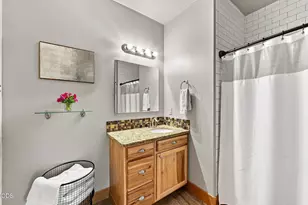 1890 Murrelet Dr, Redmond, OR 97756 - Photo 23
