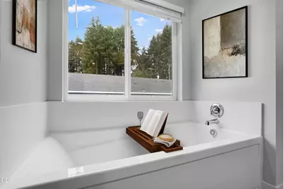 63114 NE Henningsen Pl, Bend, OR 97701 - Photo 15