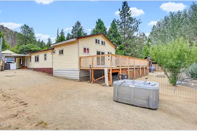 5520 Hwy 238, Jacksonville, OR 97530 - Photo 3