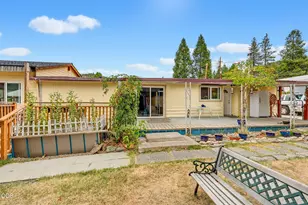 5520 Hwy 238, Jacksonville, OR 97530 - Photo 7