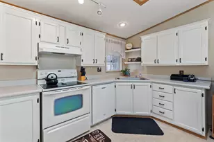 1646 Darin Dr, Grants Pass, OR 97527 - Photo 5