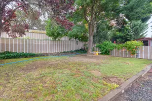 1334 SW Isham St, Grants Pass, OR 97526 - Photo 29