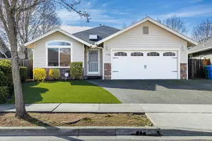 1150 Angler Ln, Grants Pass, OR 97527 - Photo 1
