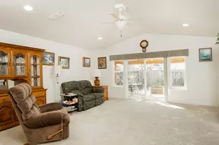 1150 Angler Ln, Grants Pass, OR 97527 - Photo 5