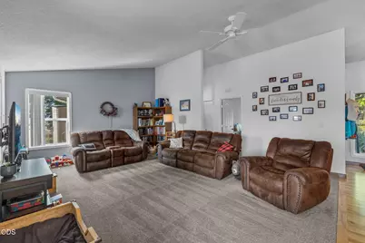 2085 SE Sagebrush Drive, Madras, OR 97741 - Photo 5