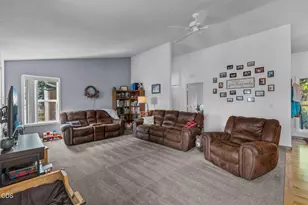 2085 SE Sagebrush Dr, Madras, OR 97741 - Photo 5