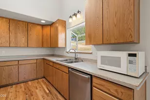 94 Jacksonville Reservoir Rd, Jacksonville, OR 97530 - Photo 15