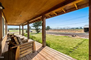 68912 Holmes Rd, Sisters, OR 97759 - Photo 9