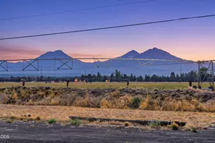 68912 Holmes Rd, Sisters, OR 97759 - Photo 3