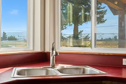 68912 Holmes Road, Sisters, OR 97759 - Photo 41