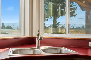 68912 Holmes Rd, Sisters, OR 97759 - Photo 41