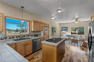 62262 Chickadee Ln, Bend, OR 97701 - Photo 13