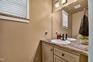 281 NW 29th St, Redmond, OR 97756 - Photo 17