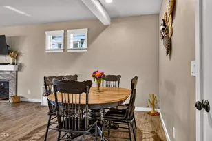 281 NW 29th St, Redmond, OR 97756 - Photo 11