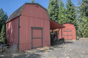 7696 Hyatt Prairie, Ashland, OR 97520 - Photo 31