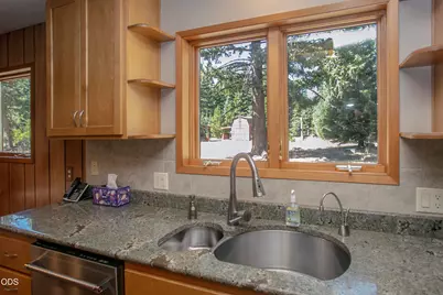7696 Hyatt Prairie, Ashland, OR 97520 - Photo 11