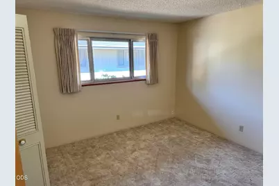 305 NE C Street, Grants Pass, OR 97526 - Photo 11