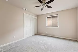 61146 SE Sydney Harbor Dr, Bend, OR 97702 - Photo 9
